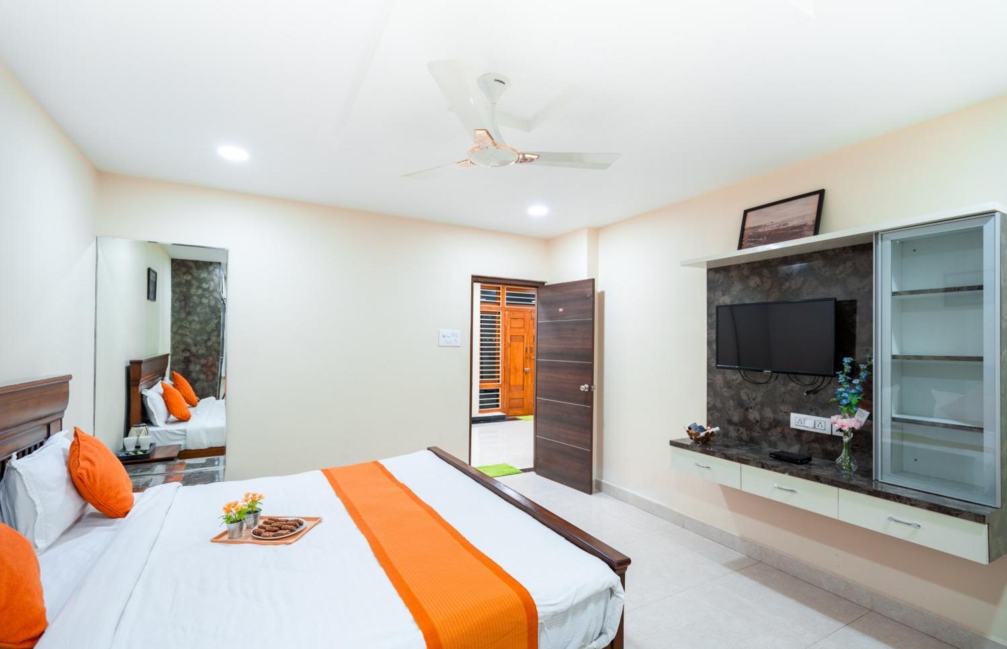 Voila At Nest Hotel ไฮเดอราบัด ภายนอก รูปภาพ